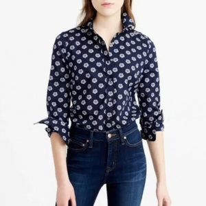 🌼💙 J. Crew Perfect Fit Daisy Button Down